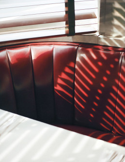 Viktoria Binschtok, World of Details, diner seat, 2012 © Viktoria Binschtok / KLEMM'S Berlin